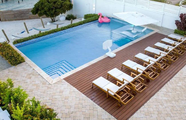 Beachfront Villa w Pool Sleeps 16 Dining Tub - Foto 60