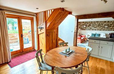 Orchard Stables 3 BDR 3BTH long stays parking - Photo 7