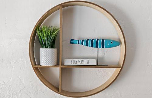 Comfy BNB w/ King Bed + Work/Travel + Beach 8 Min - Foto 14