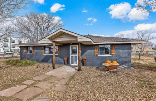 Grand Canyon Ranch Home - Western History - Big city lot - AC! - Photo 19