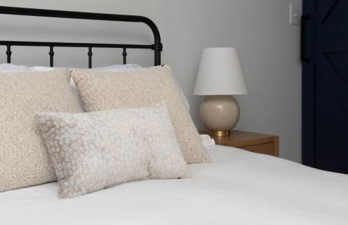 Spacious Bates-Hendricks Home ~ 5 Min to Lucas Oil - Foto 19