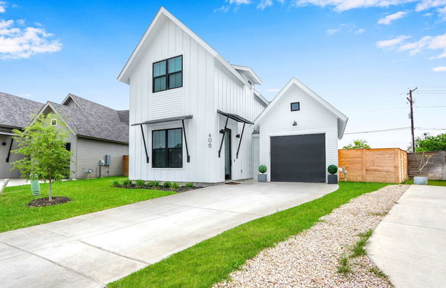 Chic Modern Farm Haus - Minutes to Everything - Foto 34