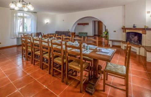 5 Bedroom Beautiful Home In Giove - Foto 19