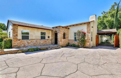 City Paradise Saltwater Pool-Spa and Ping-Pong - Foto 21