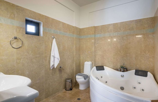 Luxury Villa With Amazing Sea Views, Private Pool, Near the Beach - Foto 27