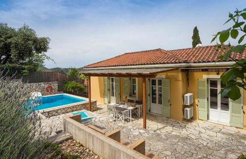 Yellow House Ithaca - Foto 16