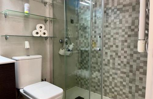 Apartamento nuevo, 2 dormitorios, patio y garaje - Photo 11