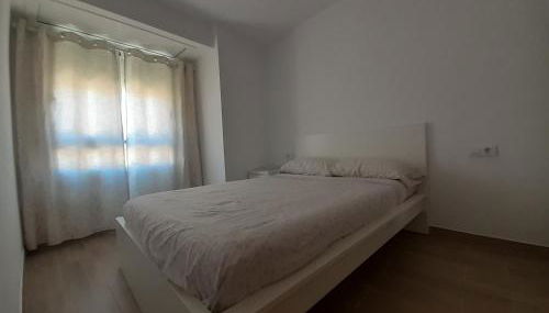 APARTAMENTOS sol y playa - Foto 2