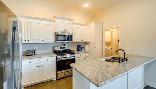 Near Plant and Data Center! Work-Ready Canton Base - Foto 2