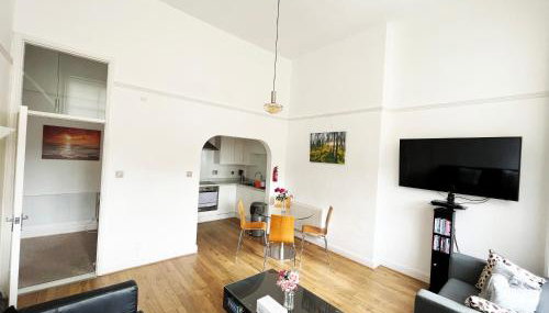 On the Quay - Foto 4