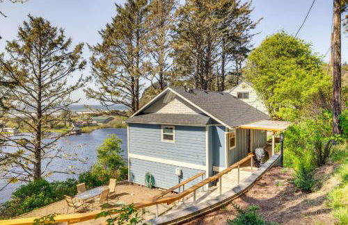 Walk to Winema Road Beach Home with Hot Tub! - Foto 25