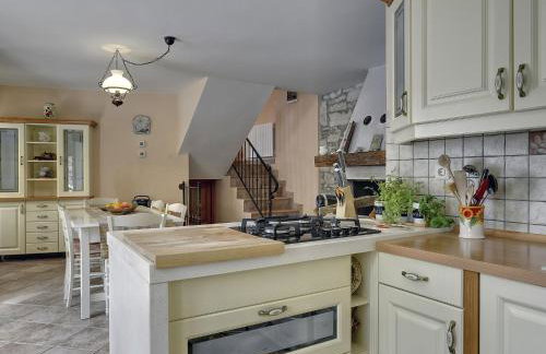 Villa in Svetvincenat with Pool & Beach - Foto 8