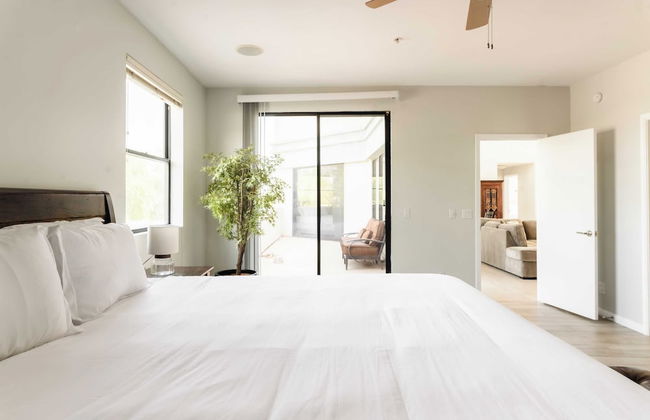 Ivory II By Avantstay Gorgeous Spacious Home w/ Views Close To Old Town - Photo 22