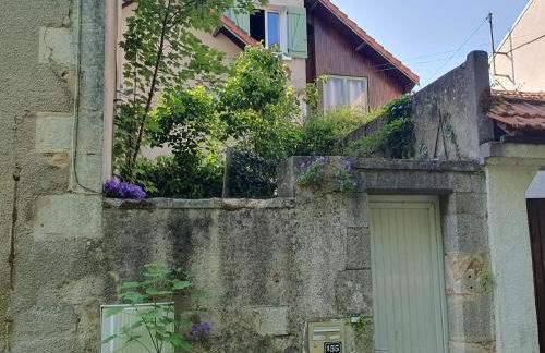 Charmant T2 Duplex avec Terrasse au bord du Clain - Foto 21