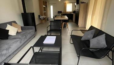 Gîte neuf, à 12mn du Futuroscope, 9 personnes-Le Coquelicot - Foto 4