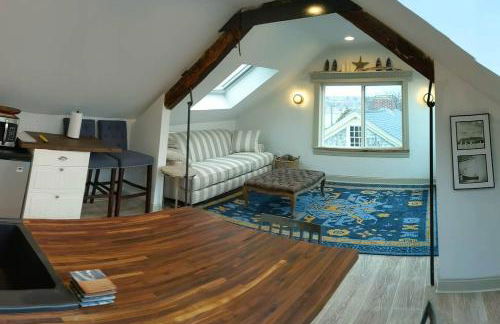 The Crow's Nest @ Rockport's Sail Loft - Foto 20