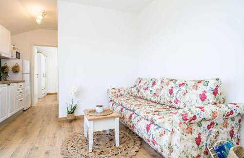 Apartments Lovro - One bedroom apartment with Balcony and Sea View 3 - Photo 2