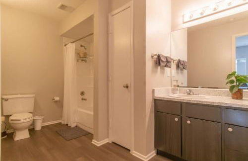 Boulevard Stays Peaceful 1BR King Suite Pool Gym & Parking 04 - Foto 10