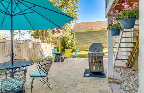 Charming Lake Mills Home Near Rock Lake and Beach - Foto 25