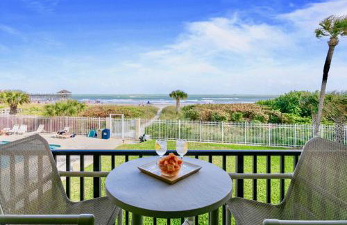 Chateau by the Sea - Cocoa Beach Oceanfront Pet-Friendly Condos with Rooftop Deck & Heated Pool - Photo 17