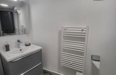 Superbe appartement T2 centre historique - Photo 2