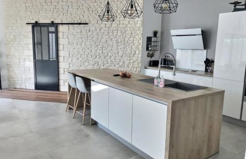 Villa Exceptionnelle Piscine et Jardin privé Séjour Haut de gamme proche La Rochelle - Foto 15