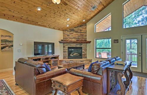 Serene Lakeside Cabin with Decks and Edler Lake Views! - Foto 1