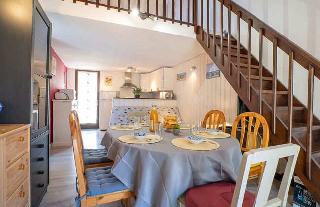 3 bedroom House in Saint-Cyprien with terrace - Photo 9