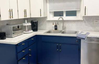 Massive 2 bedroom with fenced yard - Foto 9