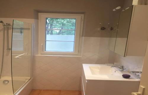 Holiday Home Montaigu-de-Quercy Lake - Foto 15