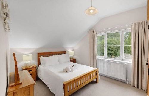 Seven Space - 7 Bedroom Home with Large Garden & Hot Tub - Foto 12