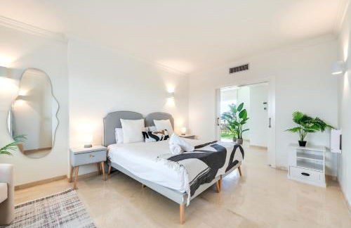 VACATION MARBELLA I Villa Azahar Retreat, Paradise for Golfers, Private Heated Pool, Close to the Best Beaches and High-end Restaurants - Photo 26