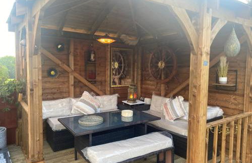 Stunning guest suite with private hot tub - Foto 15