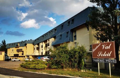 Studio MARMOTTE FONT-ROMEU 4 personnes avec balcon Résidence VAL SOLEIL entièrement rénové en juin 2021 place de PARKING & WIFI gratuit , draps & serviettes de toilettes non inclus, sabanas y toallas no incluidos - Foto 14