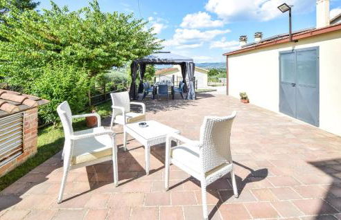 4 Bedroom Amazing Home In Cortona - Foto 21