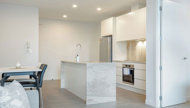 Modern Bright Central Apartment by Zodiak Stays - Foto 3, Servicio de comidas en la habitación