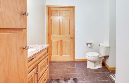 Ski, Hike and Ride On-Site 80-Acre Retreat in Boon - Foto 14