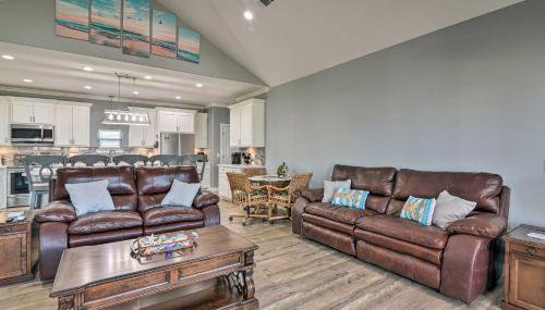 Ocean View and Wraparound Deck Crystal Beach Home! - Foto 5