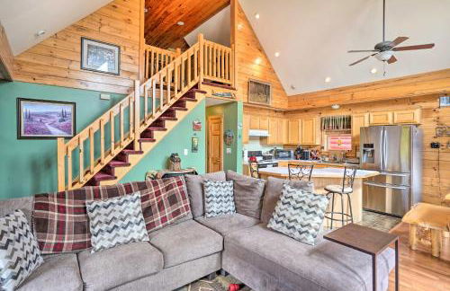 Grand Windham Retreat with Fire Pit and Game Room - Foto 6