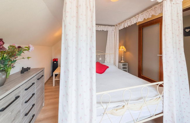 Holiday Home in Marche-en-famenne With Garden - Photo 8