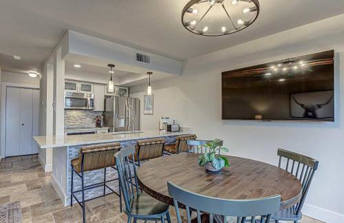 Lakefront LBJ Escape - Boat Slip & Sleeps 8 - Foto 11