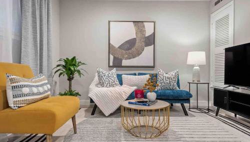 Steps away from Downtown Restaurants and Bars - King Bed - Foto 2