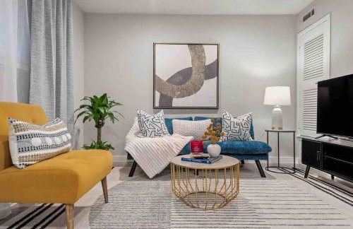 Steps away from Downtown Restaurants and Bars - King Bed - Foto 2