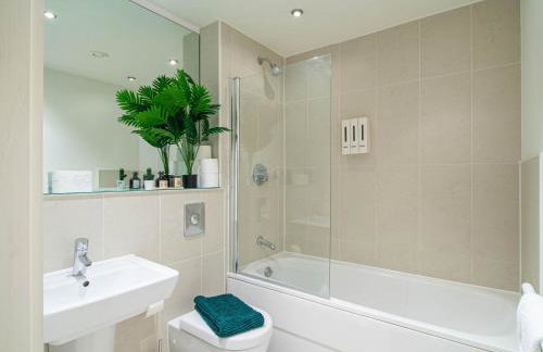 Balcony Waterside 2-Bed Apartment Central Leeds - Foto 9