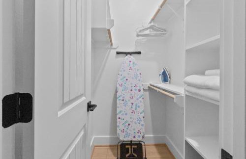 Houston Home - 4 Bedrooms, 5 Beds, Hot Tub, Games - Foto 32