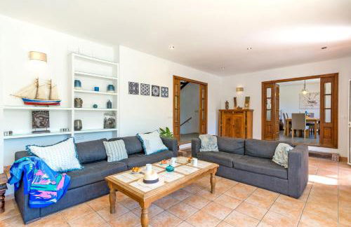 Villa Alegría - Option of Heated Pool - Sleeps 8 - Photo 6