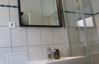 Apartment mit 2 Betten in Flughafennähe - Foto 11