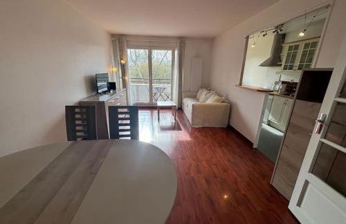 F3 avec balcon 5 min gare SQY et Parking gratuit - Foto 6