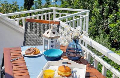 Villa Ana Apartments - Photo 18