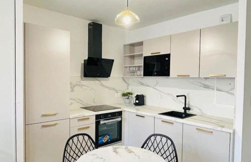 Bel appartement à 5 mn de Paris très proche Métro 13 et 14 - Foto 7